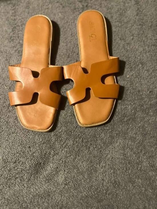 Rouge Shoes - Rouge Sandals Womens 8 Tan Slide Flat Open Toe Slip On Leather Look Studded Edge